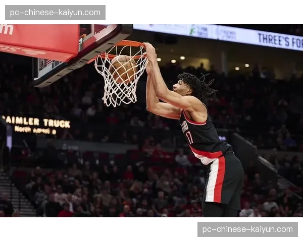 消息:开拓者官方确认,谢登-夏普遭遇膝盖十字韧带撕裂,赛季报销